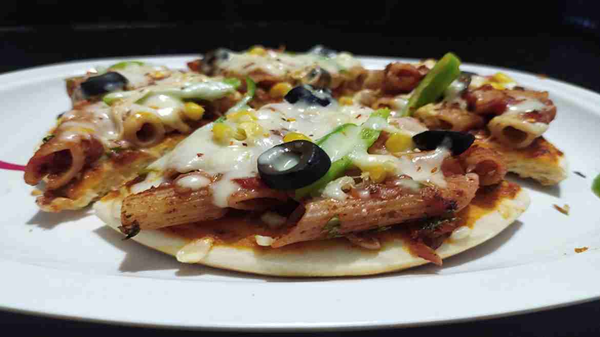 Red Sauce Pasta Pizza