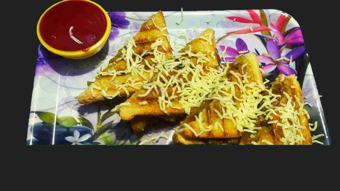 Chinese Pasta Sandwich