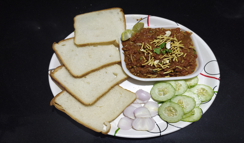 Ratlami Sev Sabji | How To Make Ratlami Sev Sabji At Home?