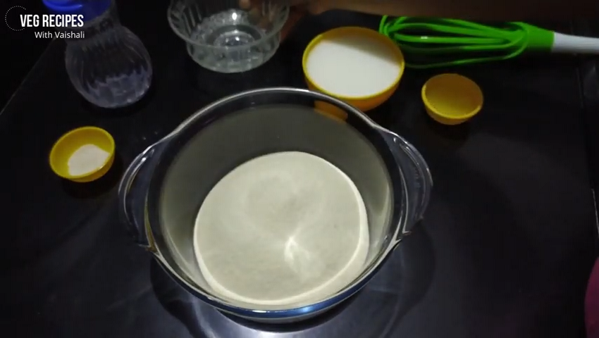 Homemade Rava / Suji Idli | Instant Rava/Suji Idli Recipe