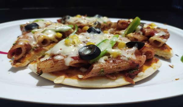 Red Sauce Pasta Pizza | Red Sauce Pasta Pizza Recipe On Tawa
