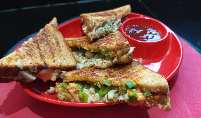 Tandoori paneer chili sandwich | Cheese chili sandwich Recipe