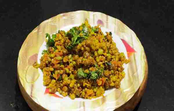 Sprouts Curry Recipe | Mixed Sprouts Curry