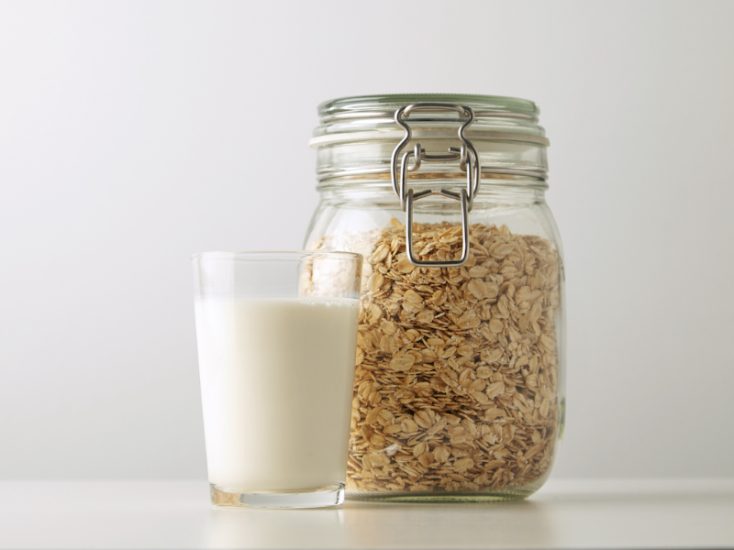 Wholesome Benefits of Oat Milk And Demerits
